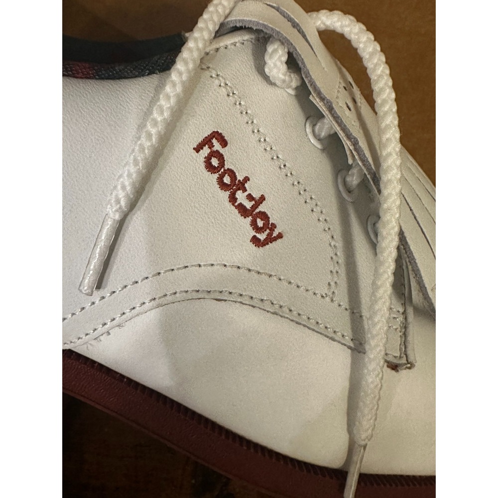 Footjoy Women's SoftJoys size 8M white with Kiltie fringe and plad interior - Picture 6 of 7